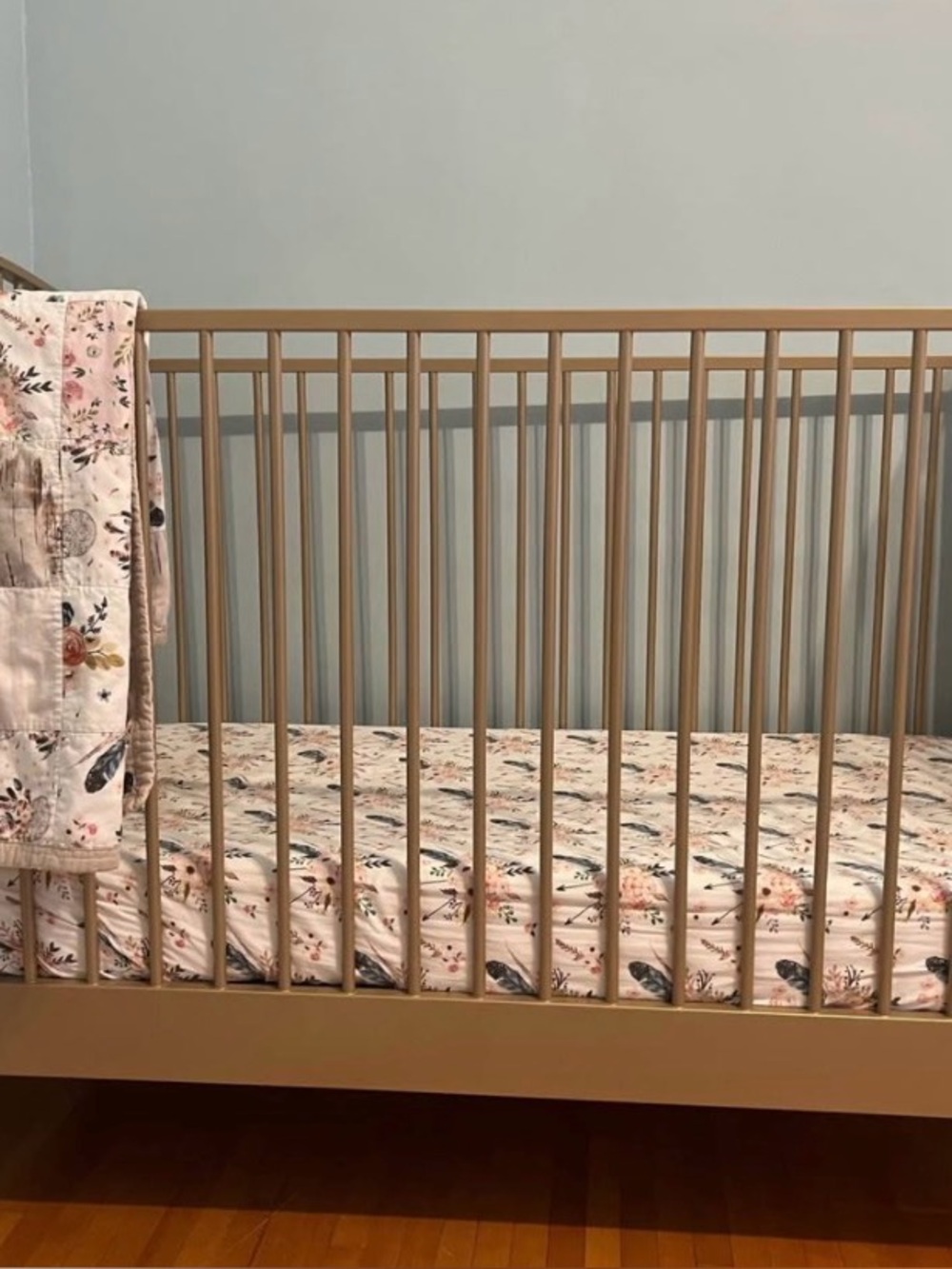 3 piece crib/bassinet bedding set.